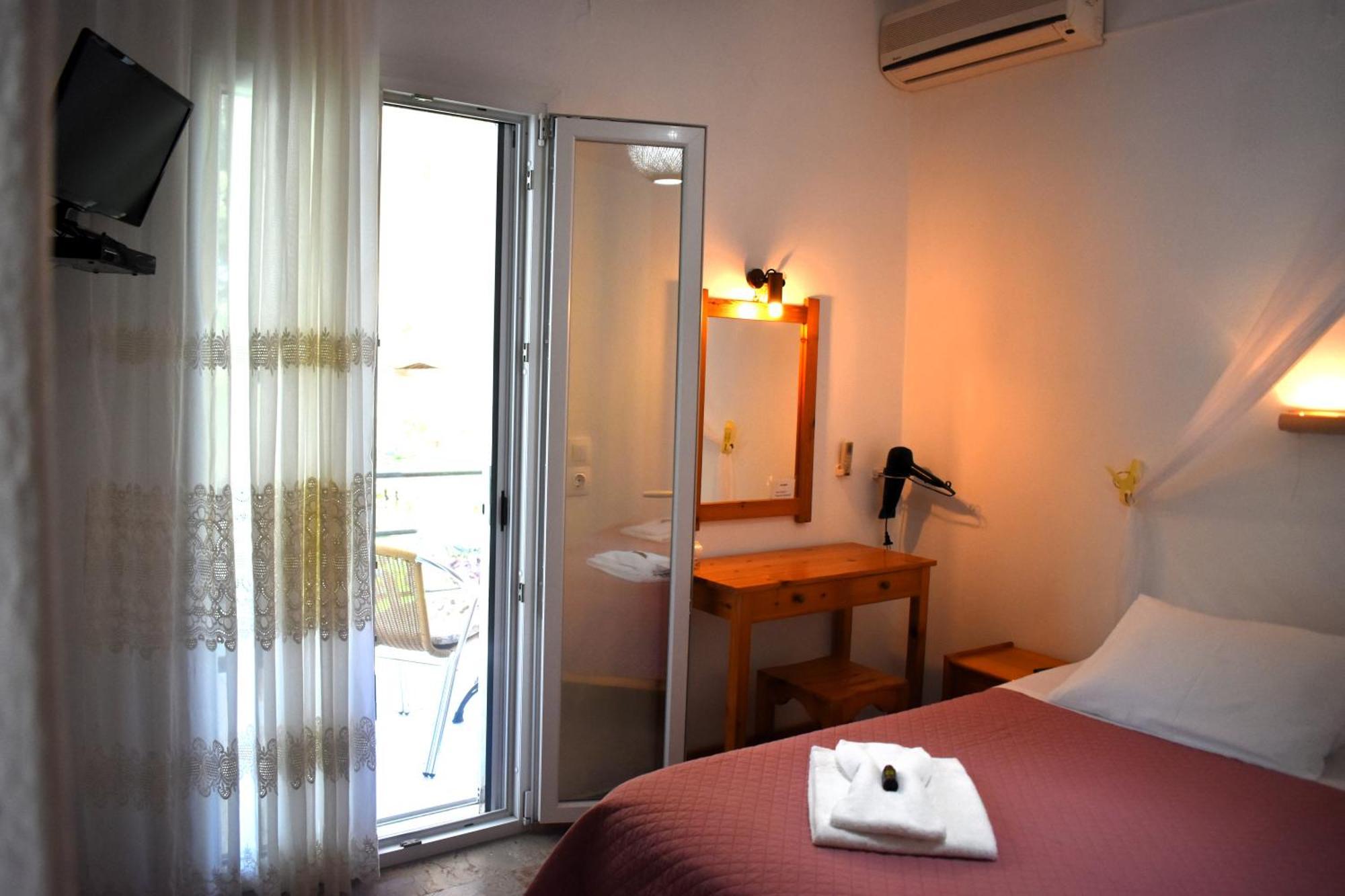 אגיוס גיורגיוס פגון Kostas Apartments & Studios מראה חיצוני תמונה