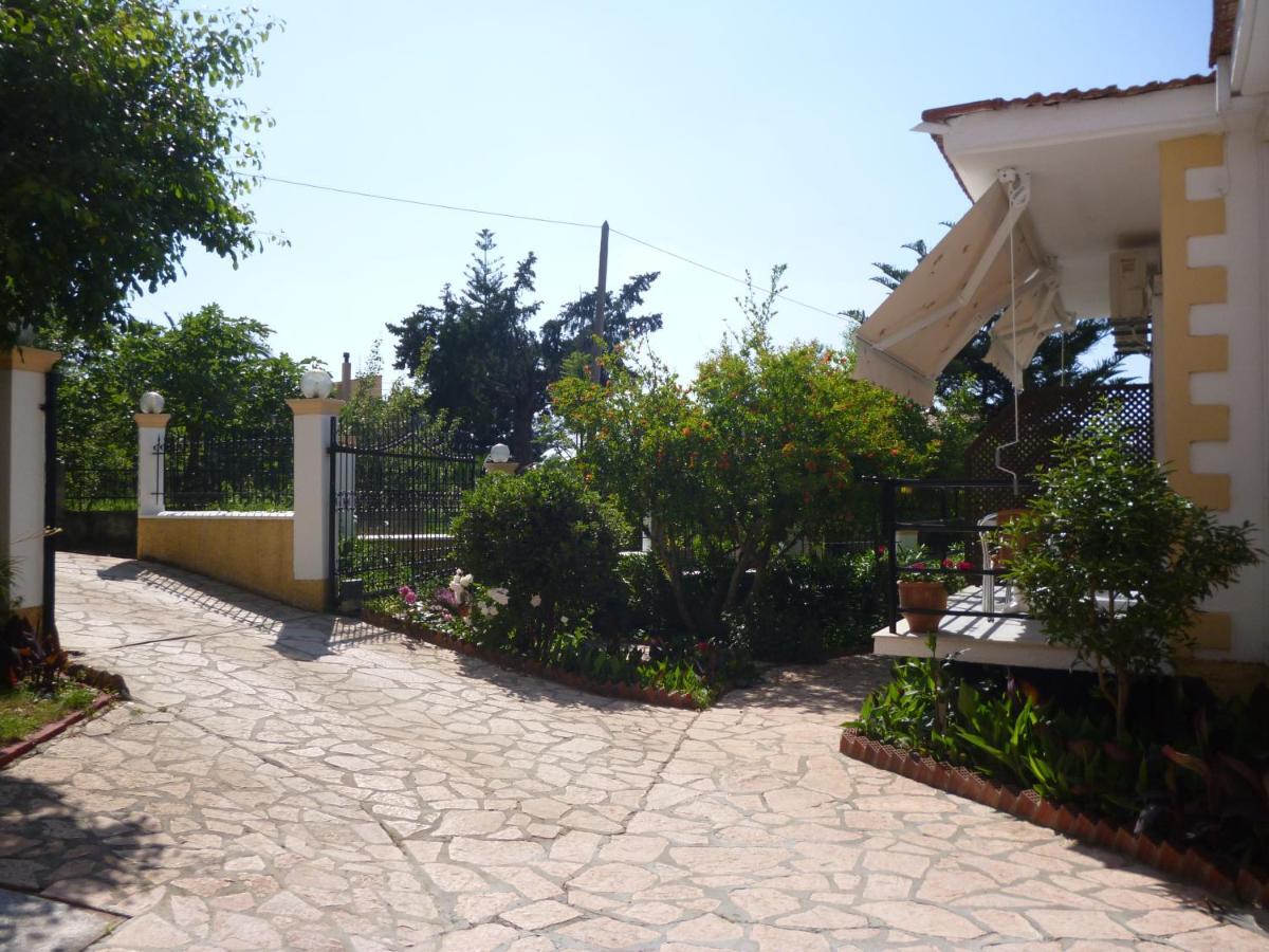 אגיוס גיורגיוס פגון Kostas Apartments & Studios מראה חיצוני תמונה